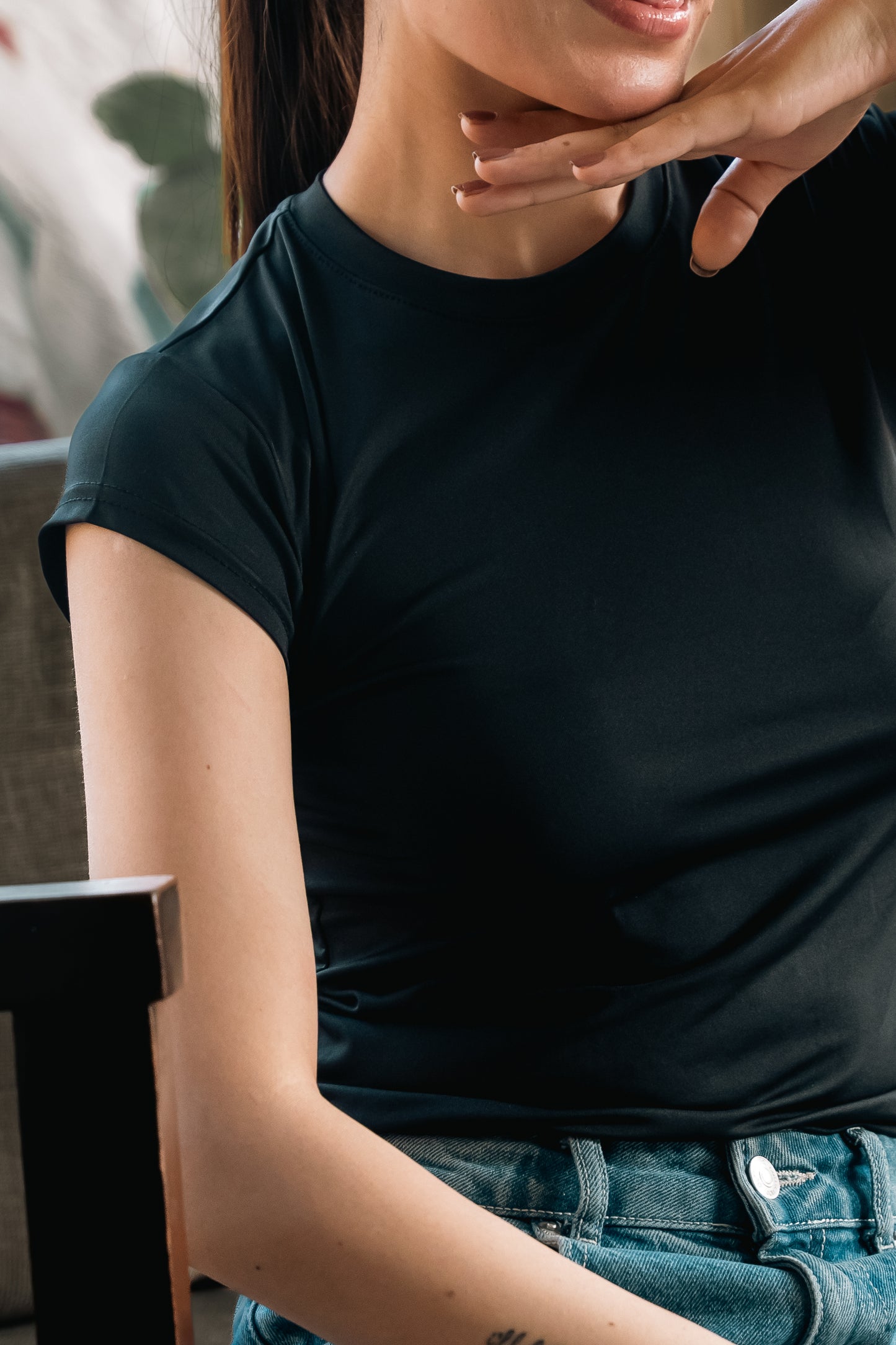 Half Sleeve Crewneck Cropped Top - Black
